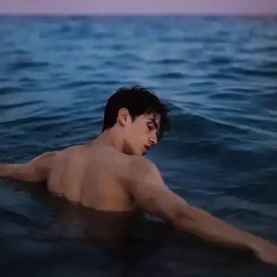 秦明凝