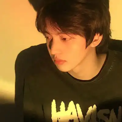 訾幻灵
